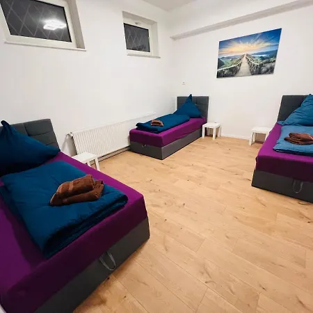 شقة Big L 18 Beds L Free Parking L Wifi L