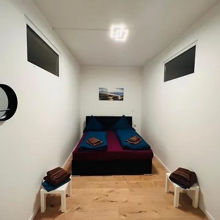 Appartement Big L 18 Beds L Free Parking L Wifi L *