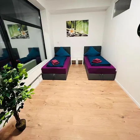 Big L 18 Beds L Free Parking L Wifi L شقة Westernkotten